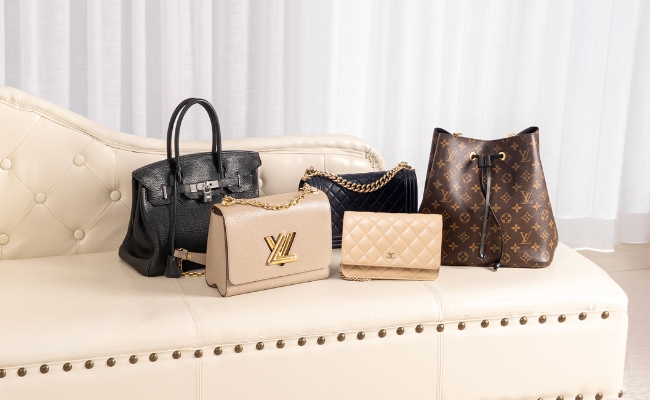 Hero banner showcasing Bottega Veneta bags for sale